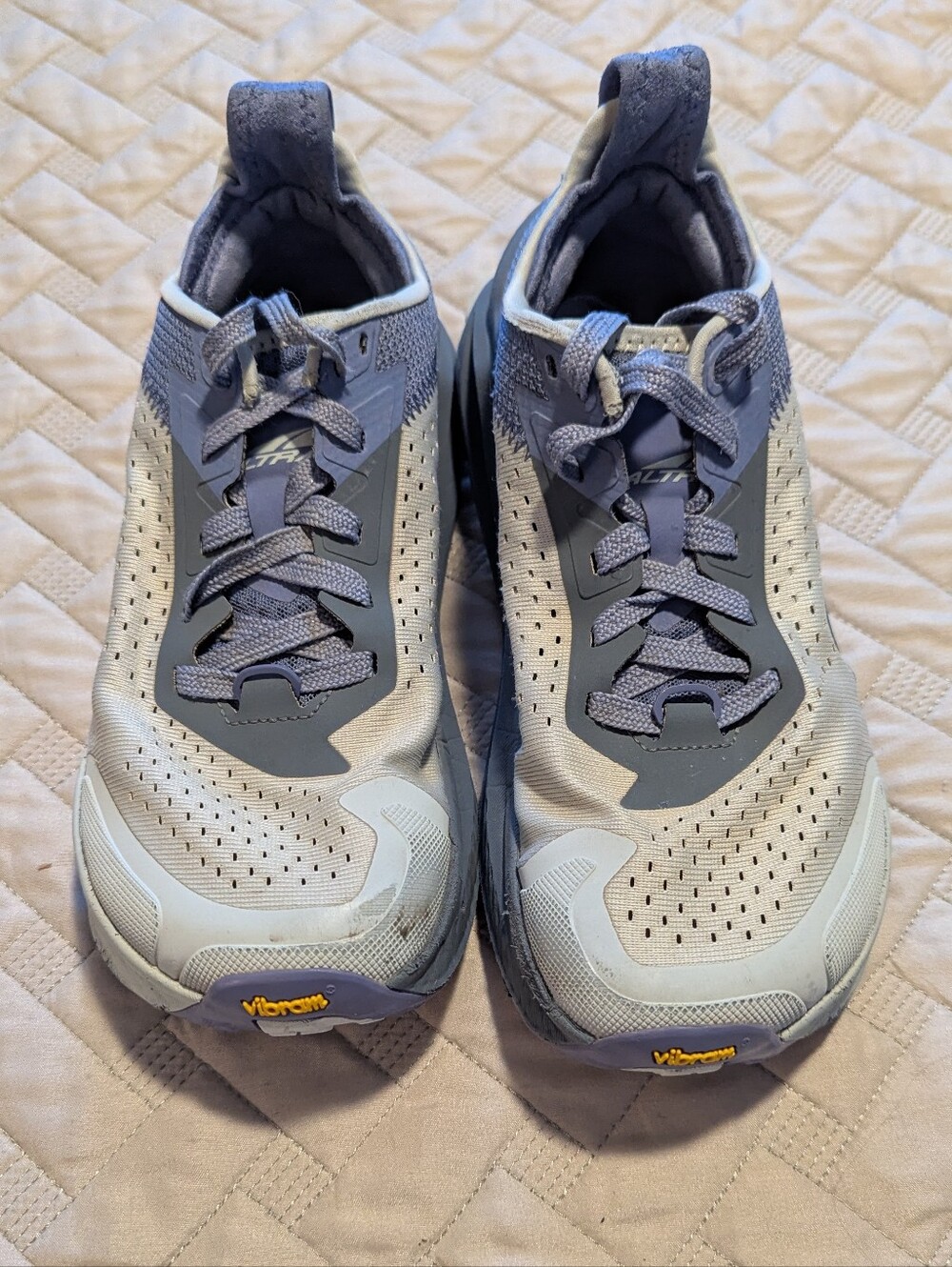 Altra Olympus 6 Trail Running Shoe - Women's Sz.8.5